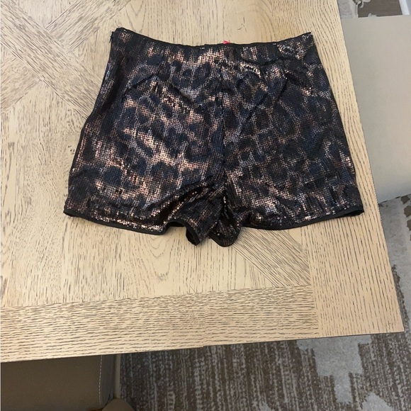 Vintage Charlotte Rouse leopard shorts - Picture 2 of 3